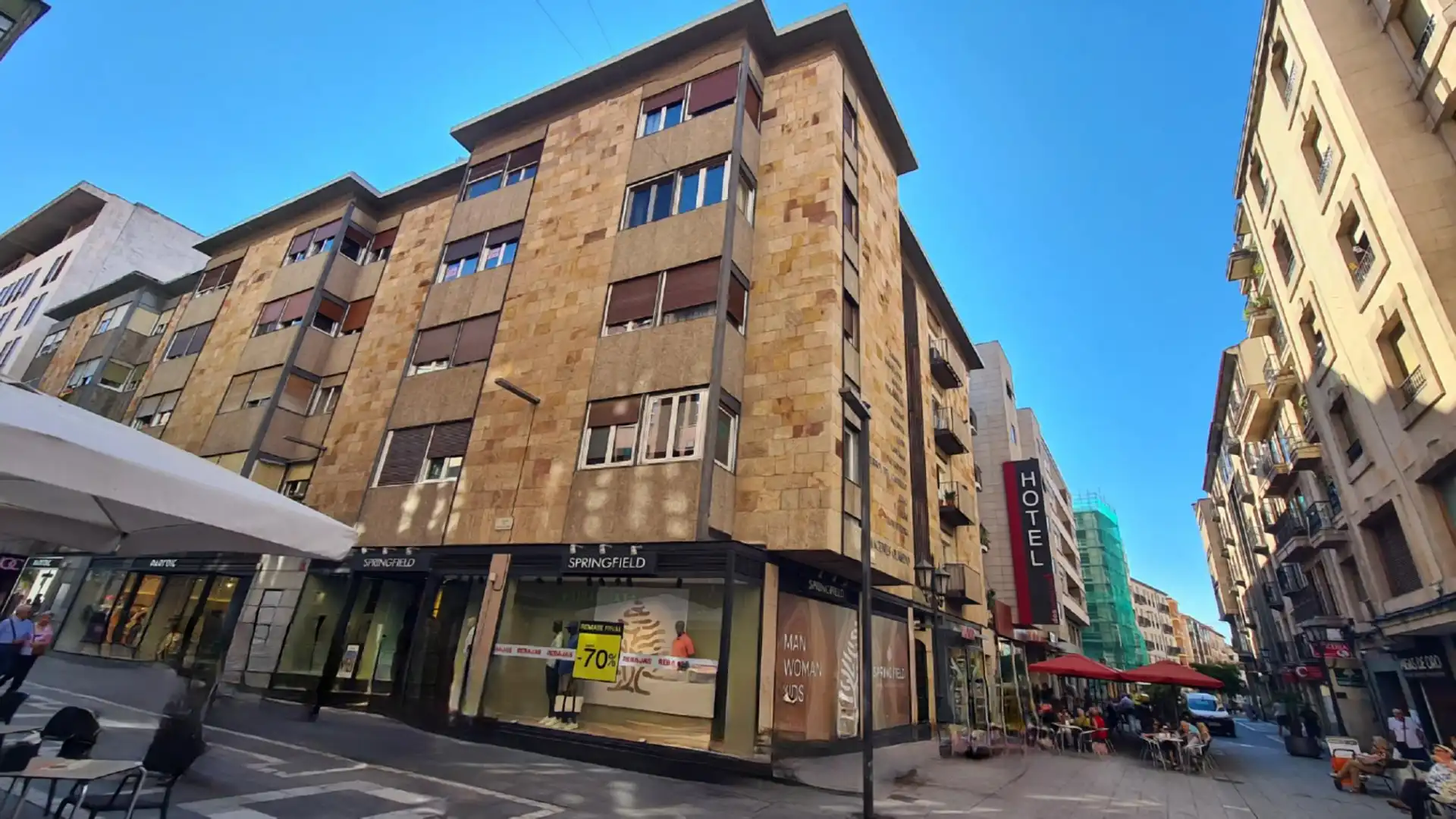 Pis amb terrassa en venda a Calle Cortinas San Miguel