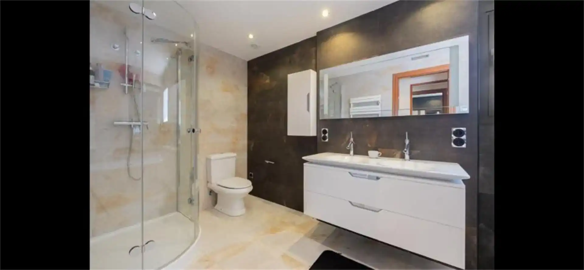 Bany de Casa o xalet en venda en Sitges amb Aire condicionat, Piscina i Balcó