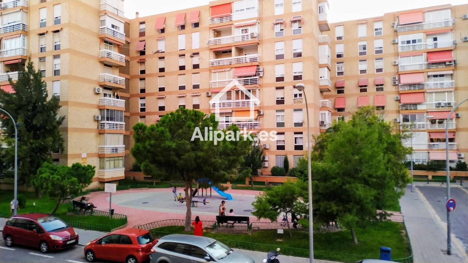 Vista exterior de Traster en venda en Alicante / Alacant