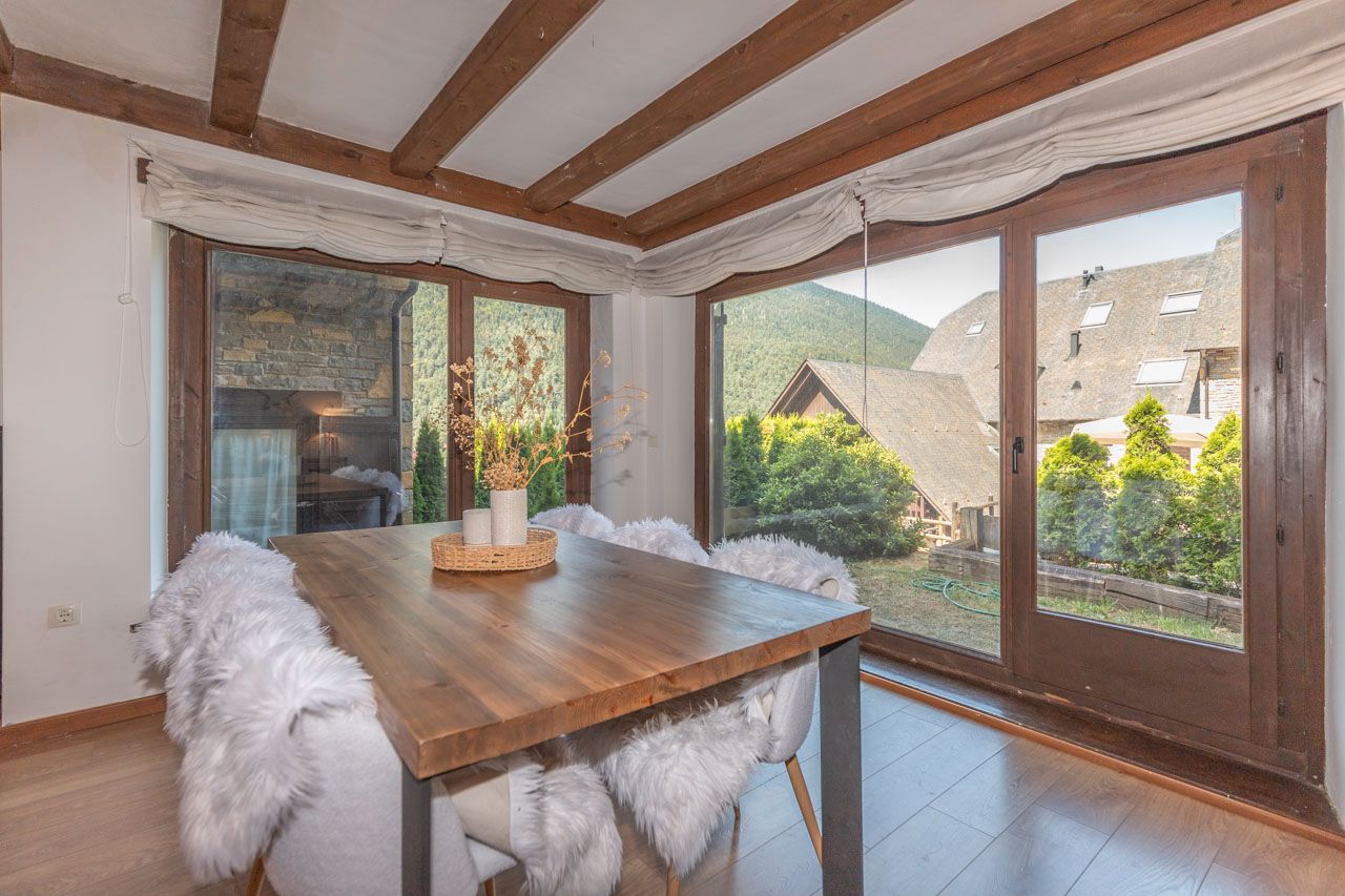 Dining room of Apartment for sale in Vielha e Mijaran  with Heating, Private garden and Parquet flooring