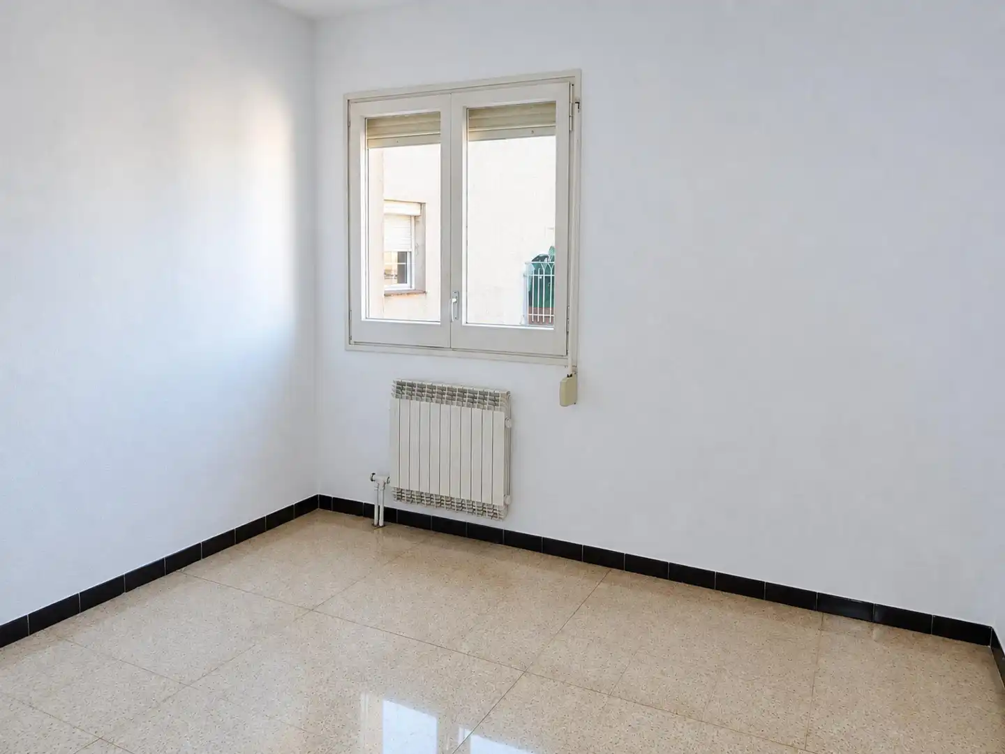 Bedroom of Flat for sale in Ponent - Set Camins
