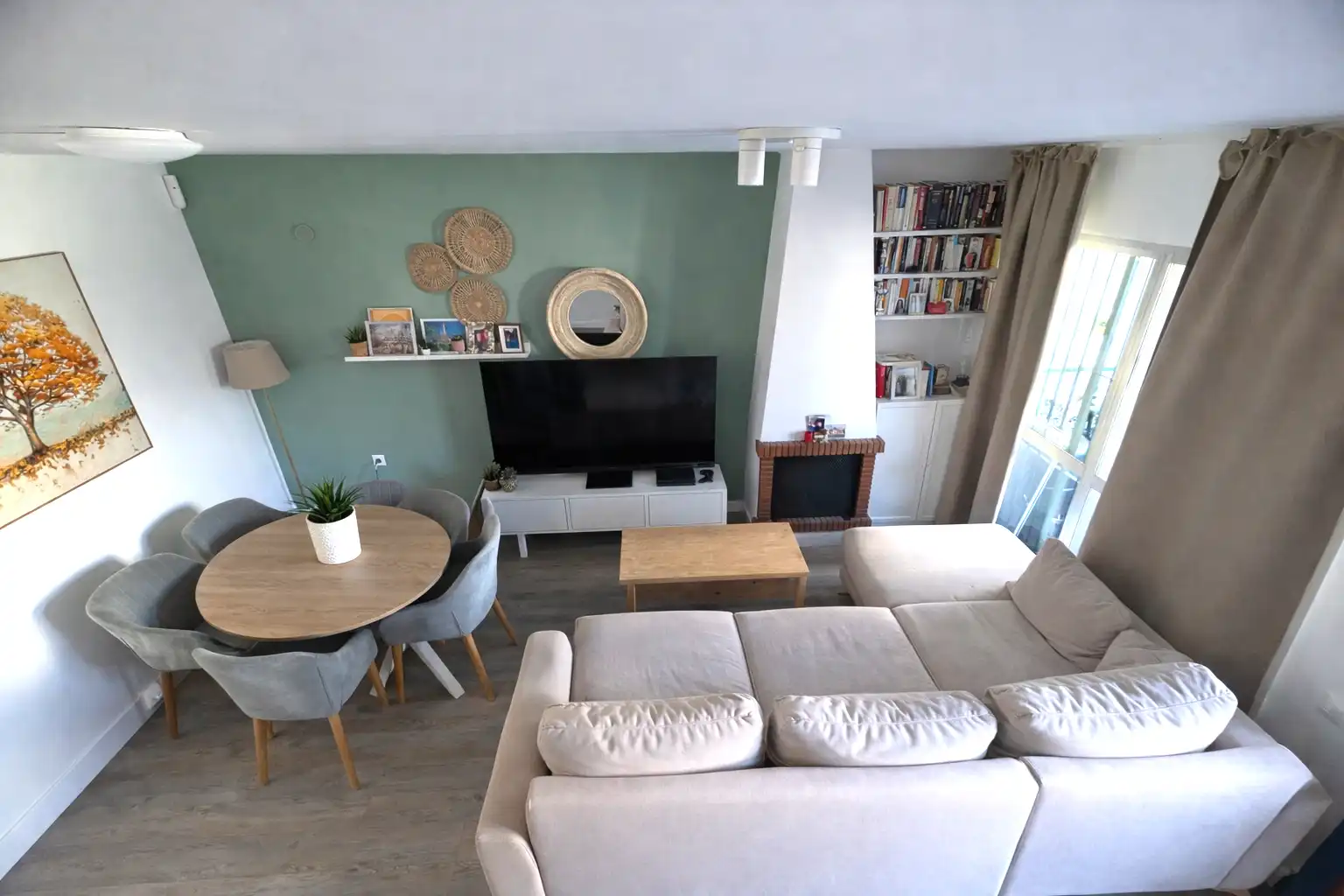 Sala de estar de Casa adosada en venta en Rincón de la Victoria con Aire acondicionado, Terraza y Amueblado
