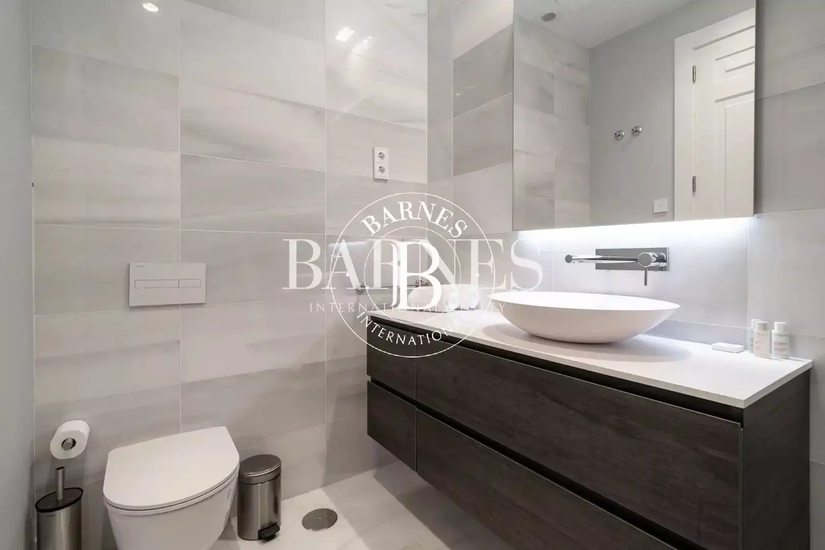 Baño de Piso de alquiler en Madrid con Aire acondicionado, Calefacción y Amueblado