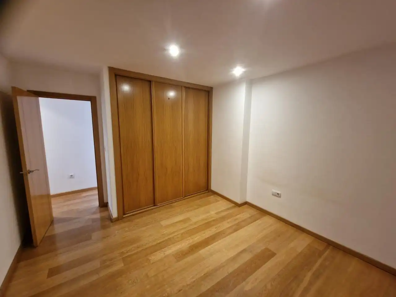 Pis de lloguer en Ourense Capital  amb Calefacció, Parquet i Terrassa