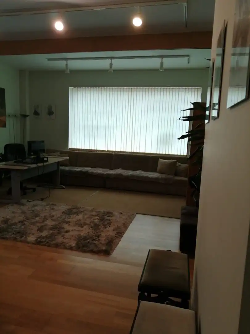 Sala d'estar de Local en venda en Santiago de Compostela 