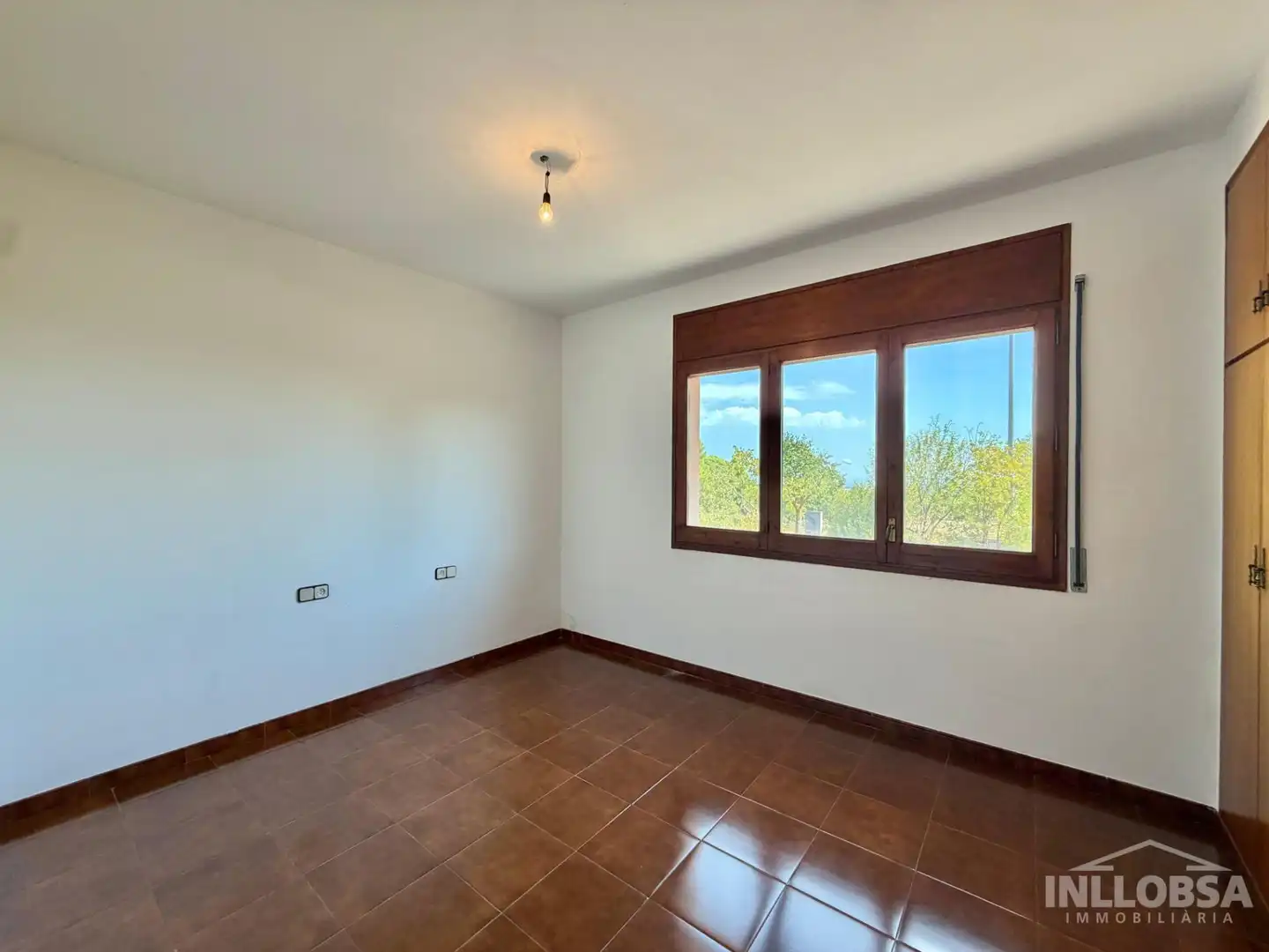 Dormitori de Finca rústica en venda en Castellfollit del Boix amb Calefacció, Jardí privat i Terrassa