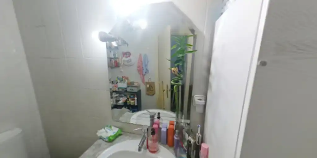 Bathroom of Flat for sale in Sabadell  with Terrace, Balcony and Internet