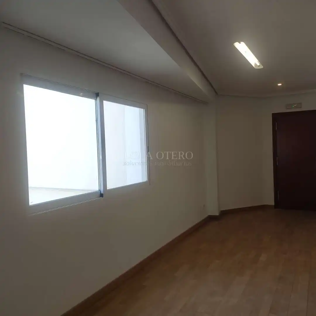 Oficina amb ascensor de lloguer a Ciutat Vella, imagen 11