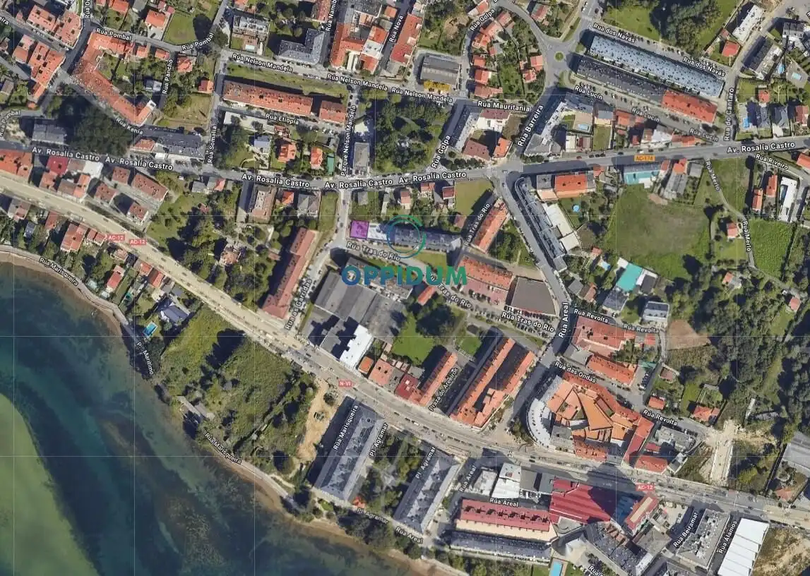 Residencial en venda en Oleiros