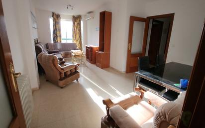 Living room of Flat for sale in  Granada Capital  with Air Conditioner and Heating