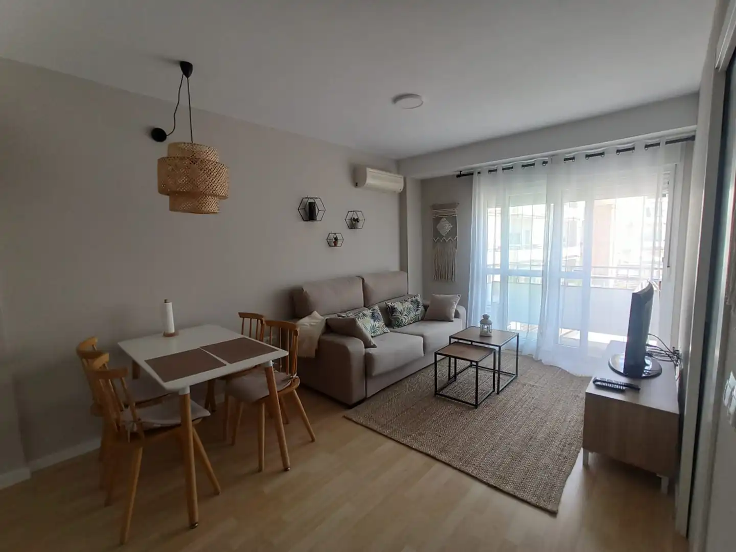 Apartments for rent in Carrer Enric Vincke, Avinguda Catalunya