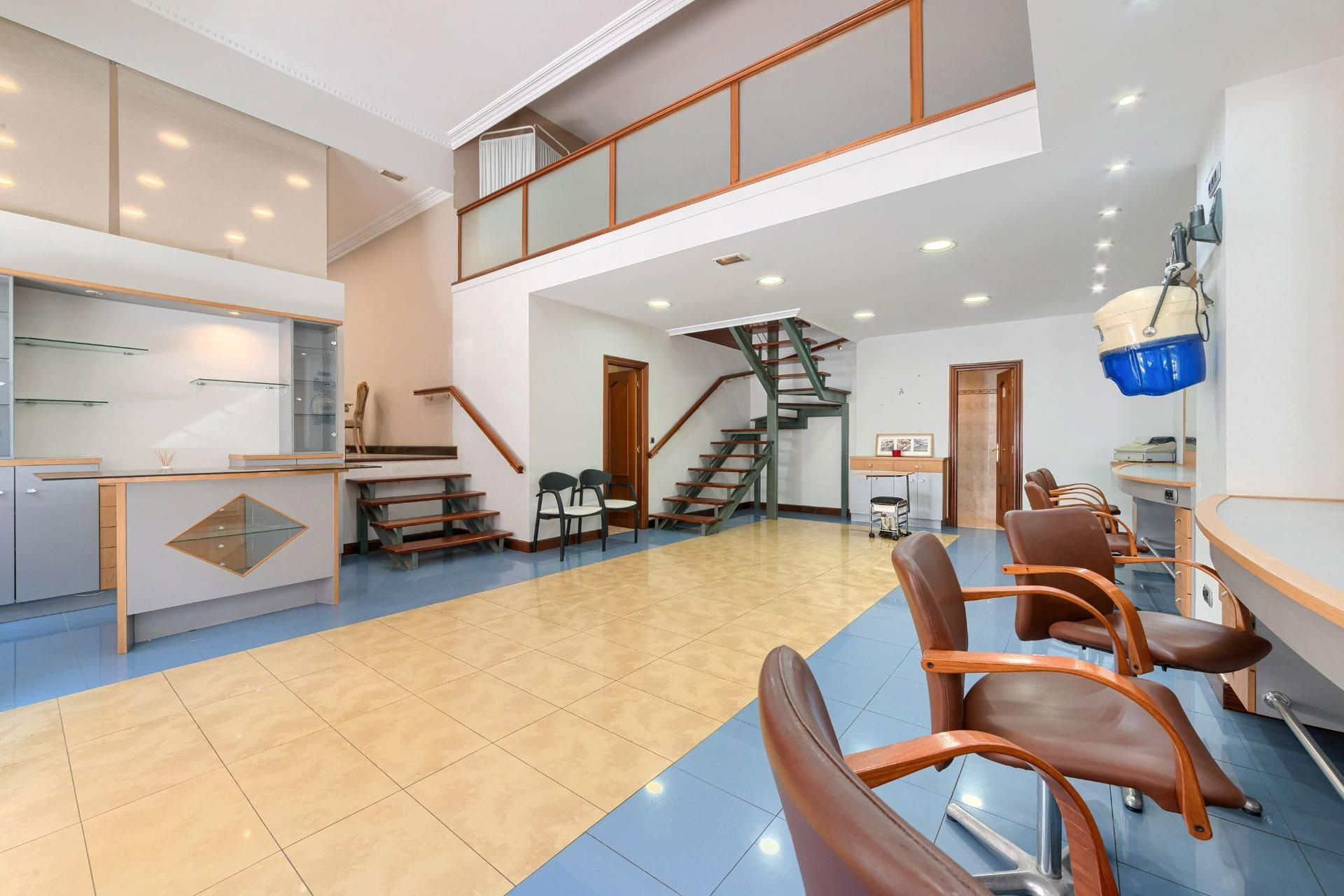 Premises for sale in Portugalete  with Furnished