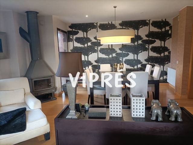 Casa-chalet en Venta en Ceres Golf