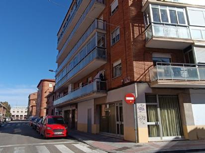 Flat for sale in San Pablo y Santa Marina