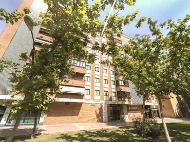 Aparcamiento en venta en Av Compromiso de Caspe