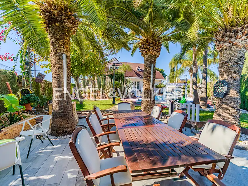 Houses for sale in San Vicente del Raspeig / Sant Vicent del Raspeig  with Air Conditioner, Heating and Private garden