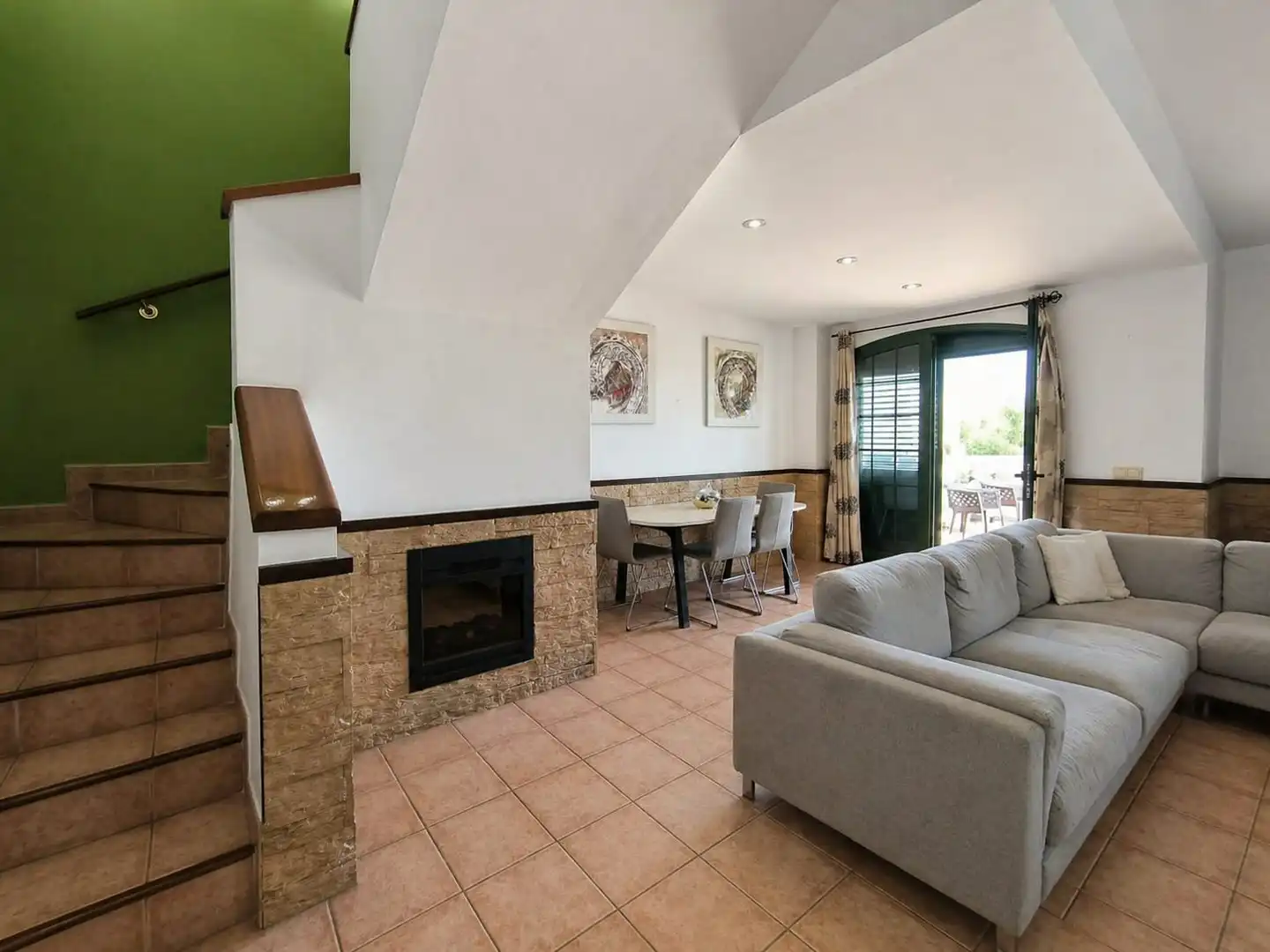 Sala d'estar de Casa o xalet en venda en Agaete amb Jardí privat, Terrassa i Moblat