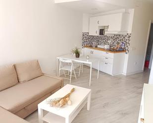 Sala d'estar de Estudi en venda en Torremolinos amb Terrassa i Piscina comunitària
