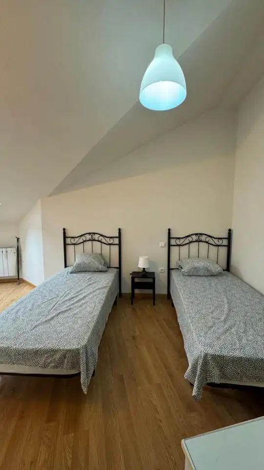 Habitación de Dúplex en venta en Torrejón del Rey con Calefacción, Amueblado y Piscina comunitaria