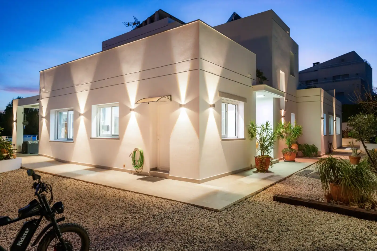 Vista exterior de Casa o xalet en venda en Jávea / Xàbia amb Aire condicionat, Calefacció i Jardí privat