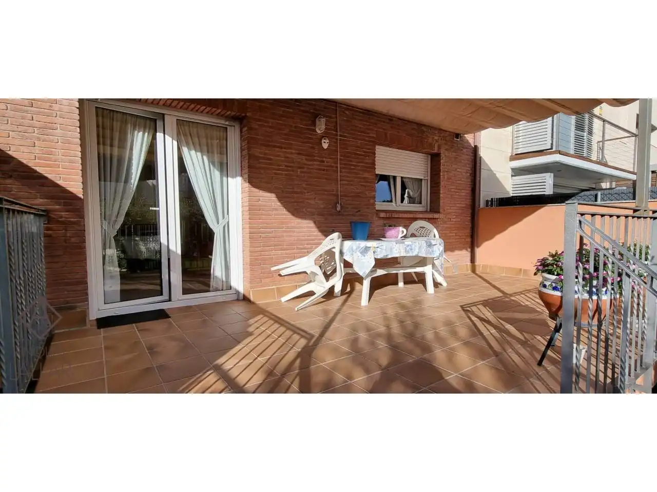 Terraza de Casa adosada en venta en Granollers con Calefacción, Jardín privado y Terraza