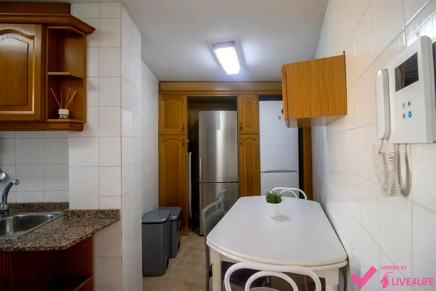 Kitchen of Flat for share in Valencia  with Air Conditioner and Furnished