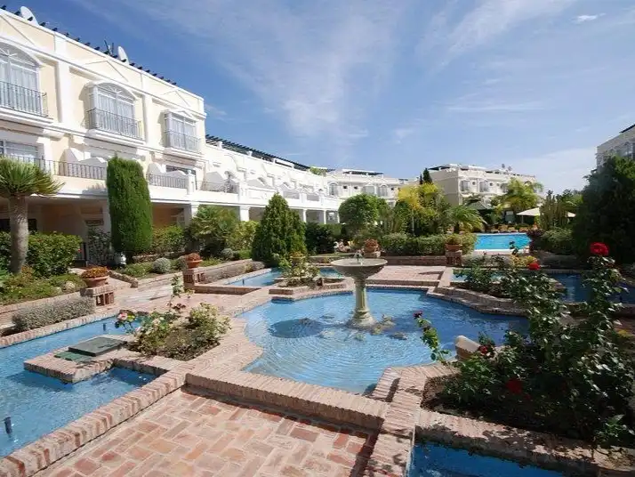 Jardí de Apartament de lloguer en Nueva Andalucía