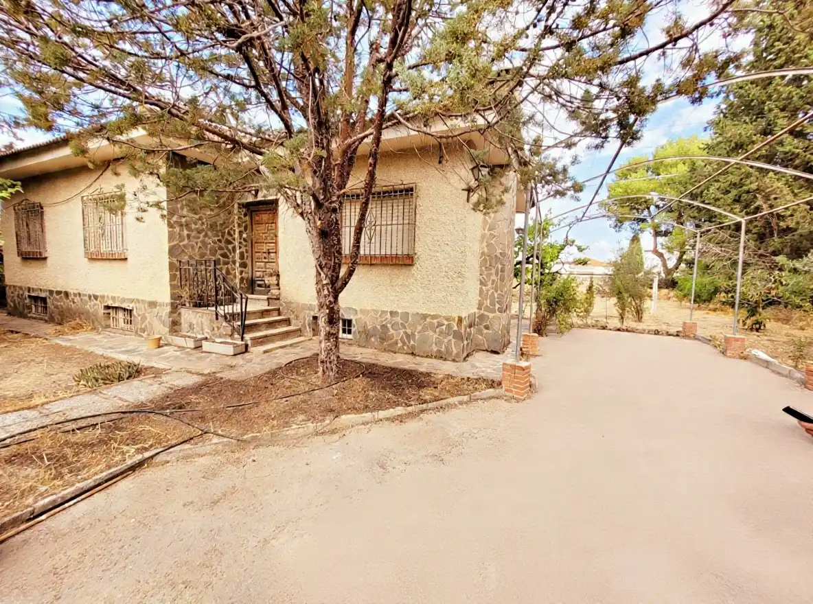 Villa con piscina in vendita a Calle Santa Isabel 82