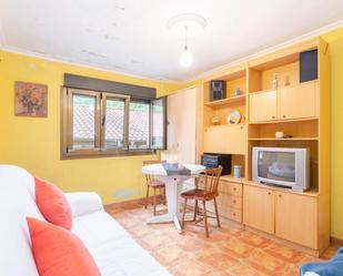 Dormitori de Casa o xalet en venda en Morcín amb Calefacció, Jardí privat i Terrassa