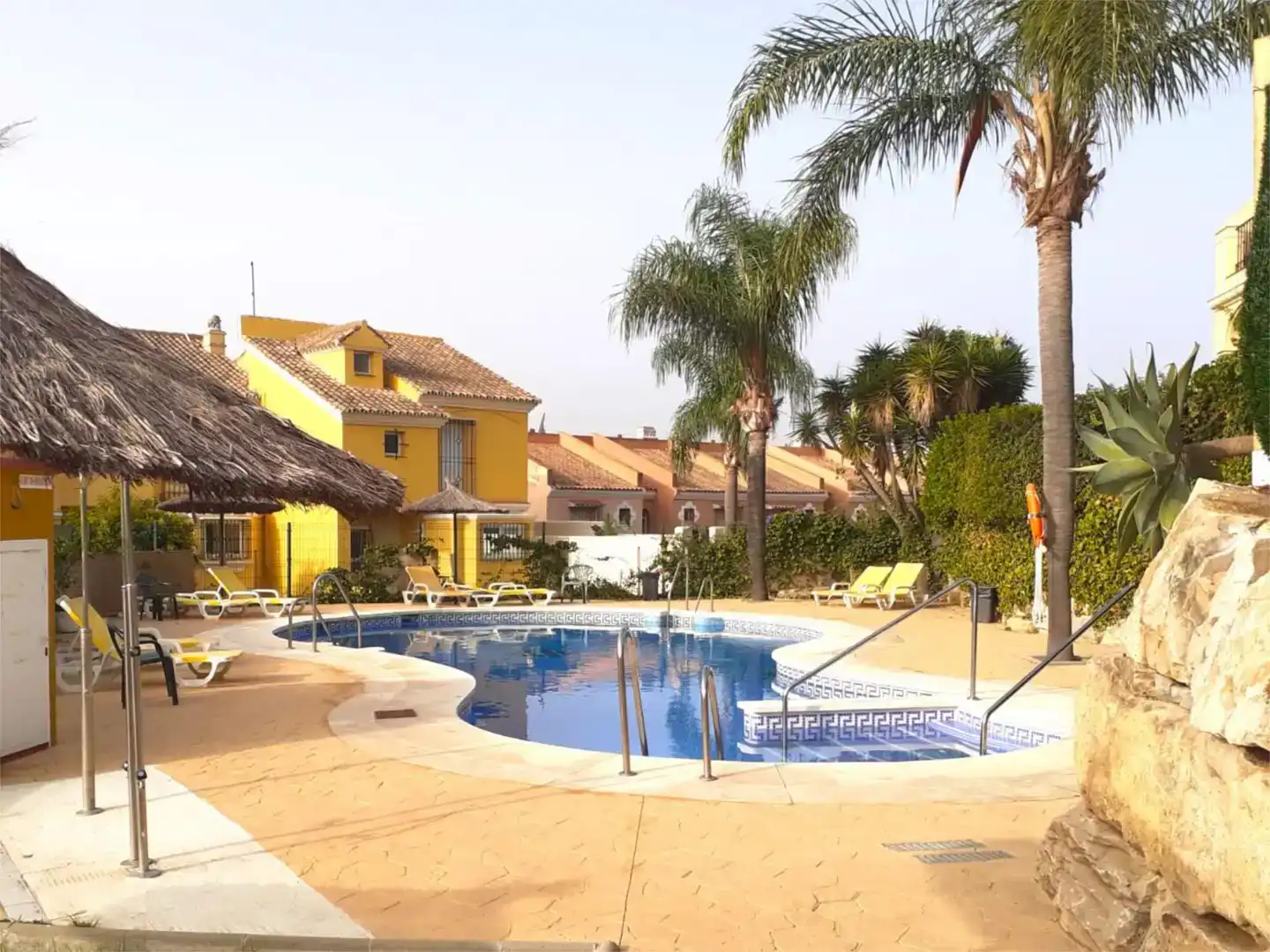 Piscina de Casa adosada en venta en La Alcaidesa con Aire acondicionado, Piscina y Balcón