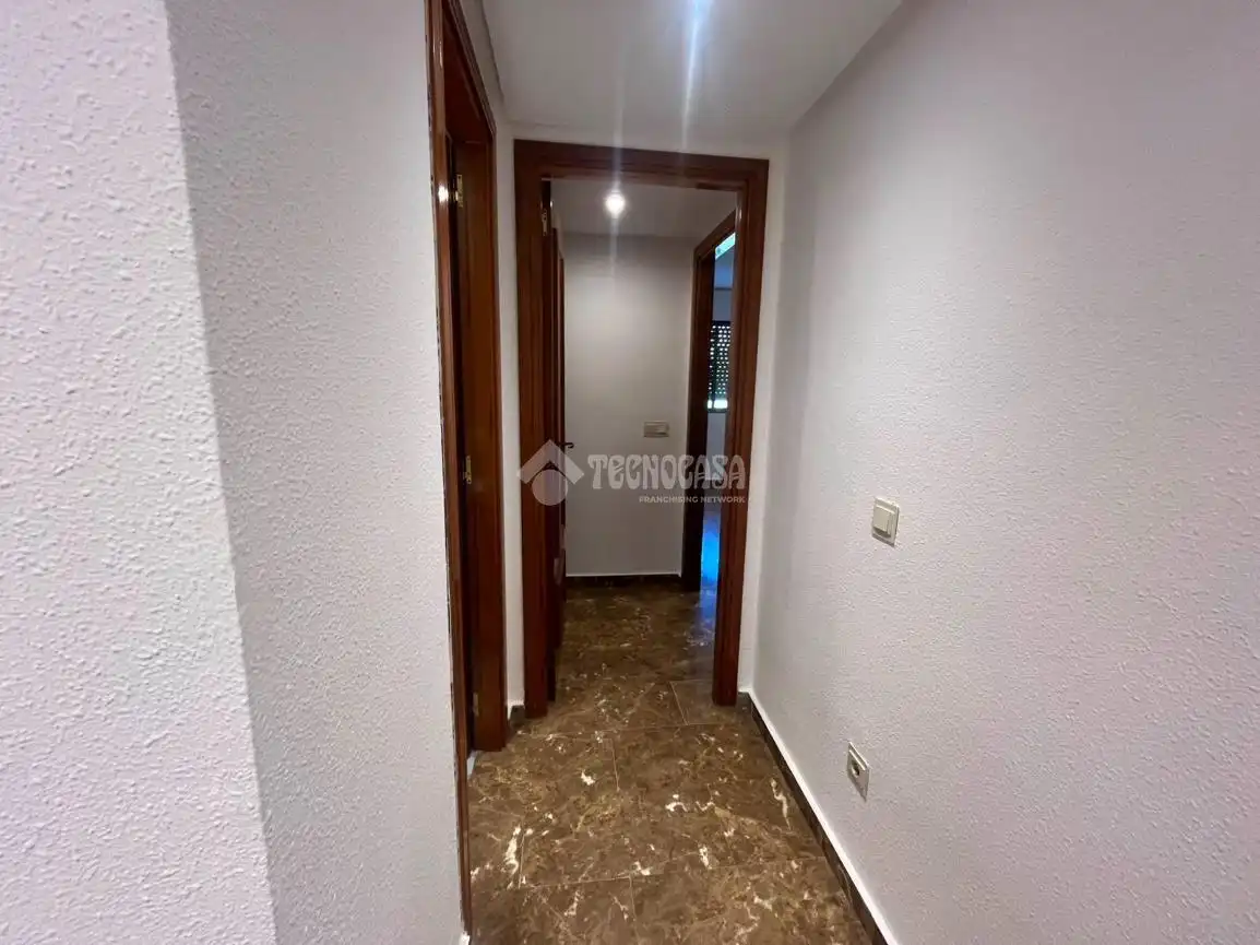 Piso con ascensor en alquiler en L'Eixample
