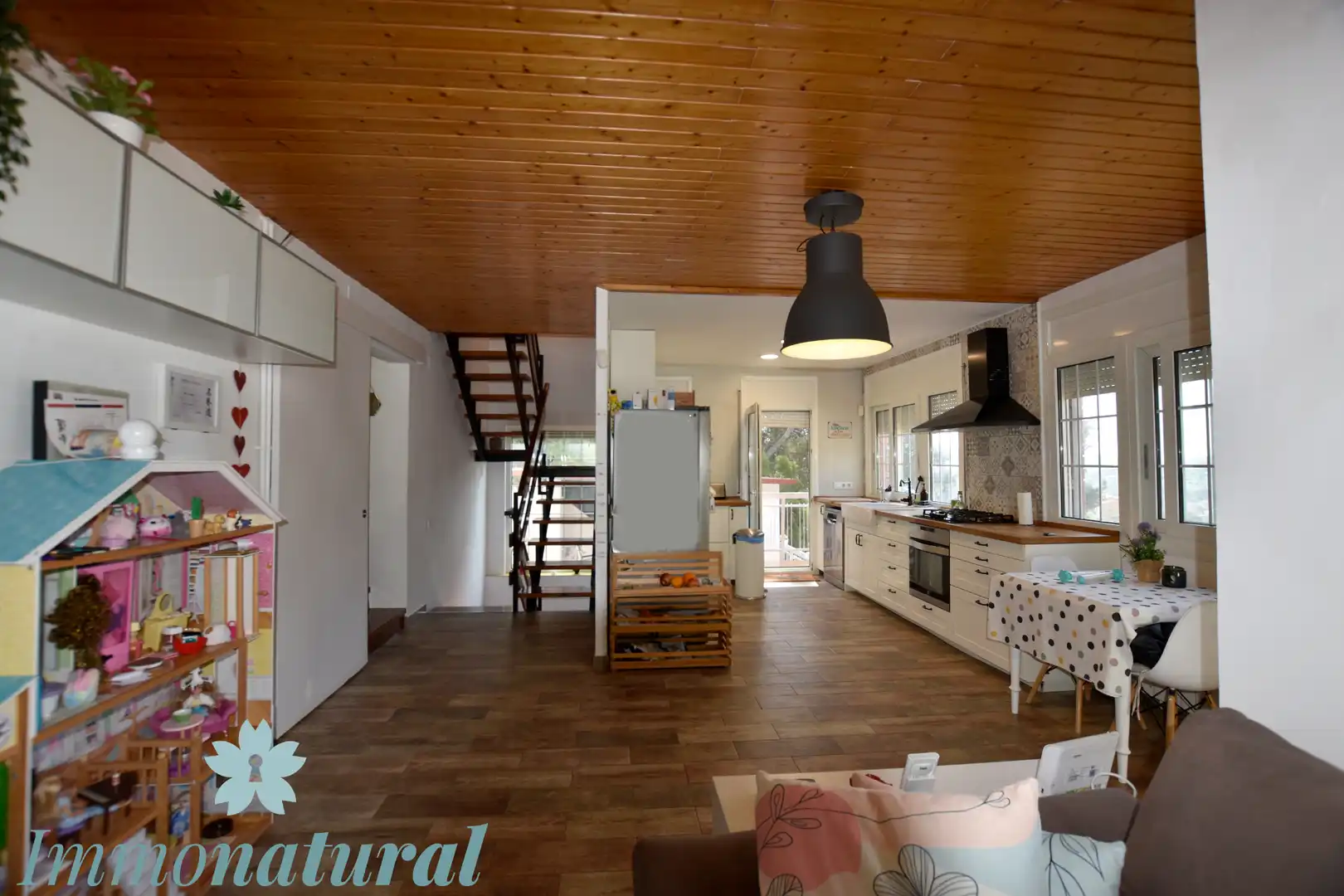 Cocina de Casa o chalet en venta en Torrelles de Llobregat con Aire acondicionado, Calefacción y Jardín privado