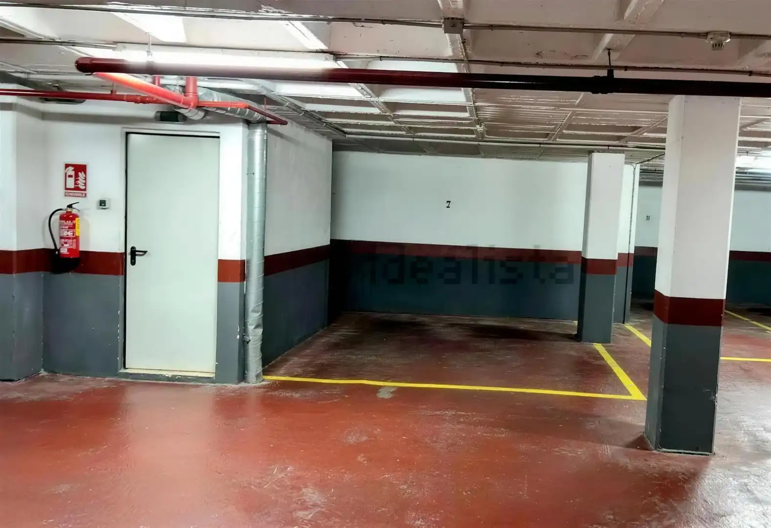 Einzelparkplatz zum Verkauf in Calle Reyes Catolicos