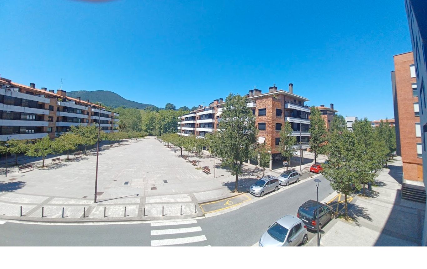 Exterior view of Garage for rent in Andoain