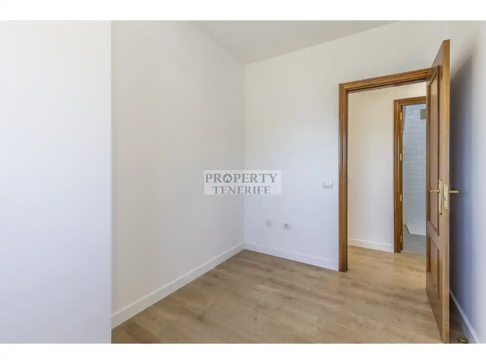 Schlafzimmer von Wohnung zum Verkauf in Arona mit Terrasse und Schwimmbad