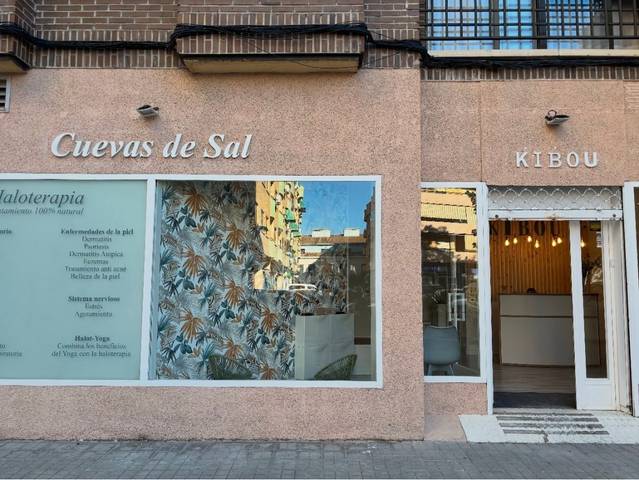 Local comercial en Alquiler en Calle de Rosario Acuña, 8 en San José - Buenos Aires