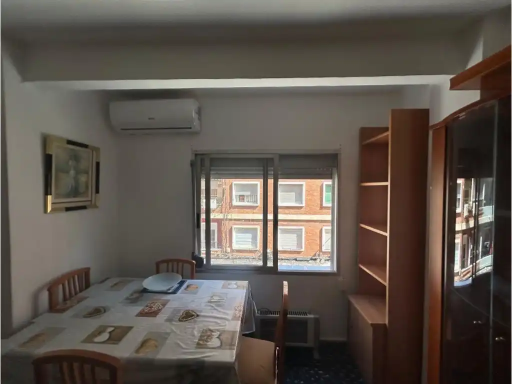 Dormitori de Casa o xalet en venda en Valencia amb Aire condicionat