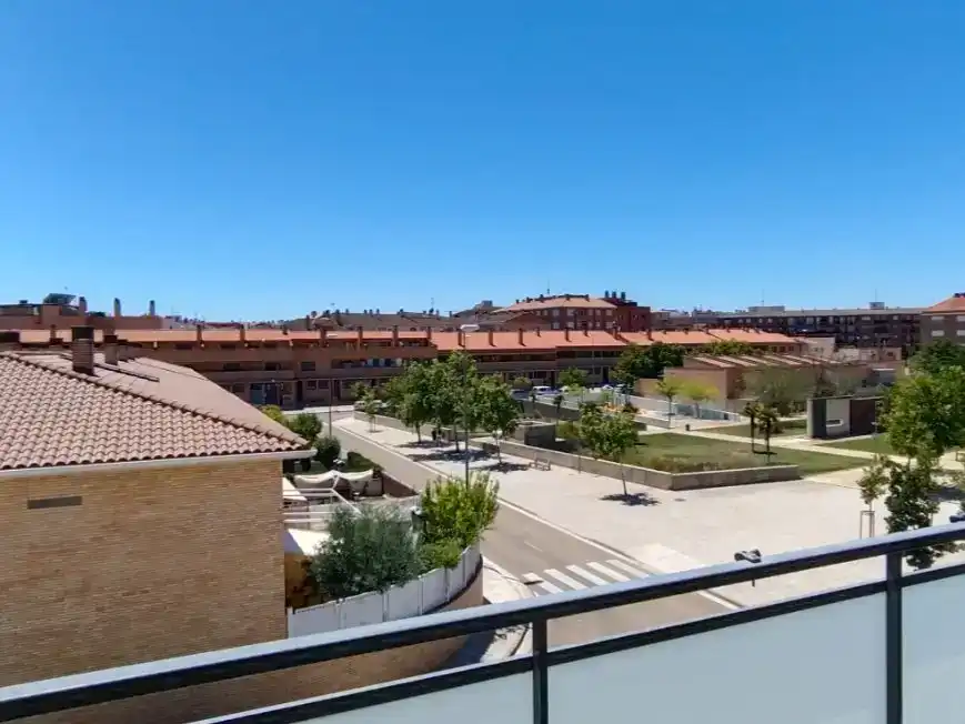 Exterior view of Flat for sale in Utebo  with Air Conditioner and Balcony