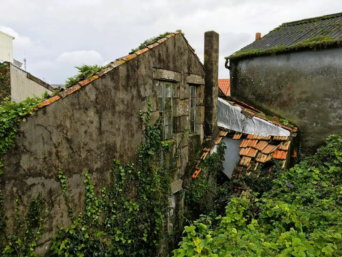 Vista exterior de Finca rústica en venda en Fisterra amb Jardí privat