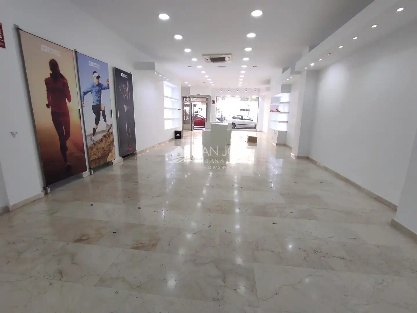 Local comercial en venda a Novelda, imagen 3
