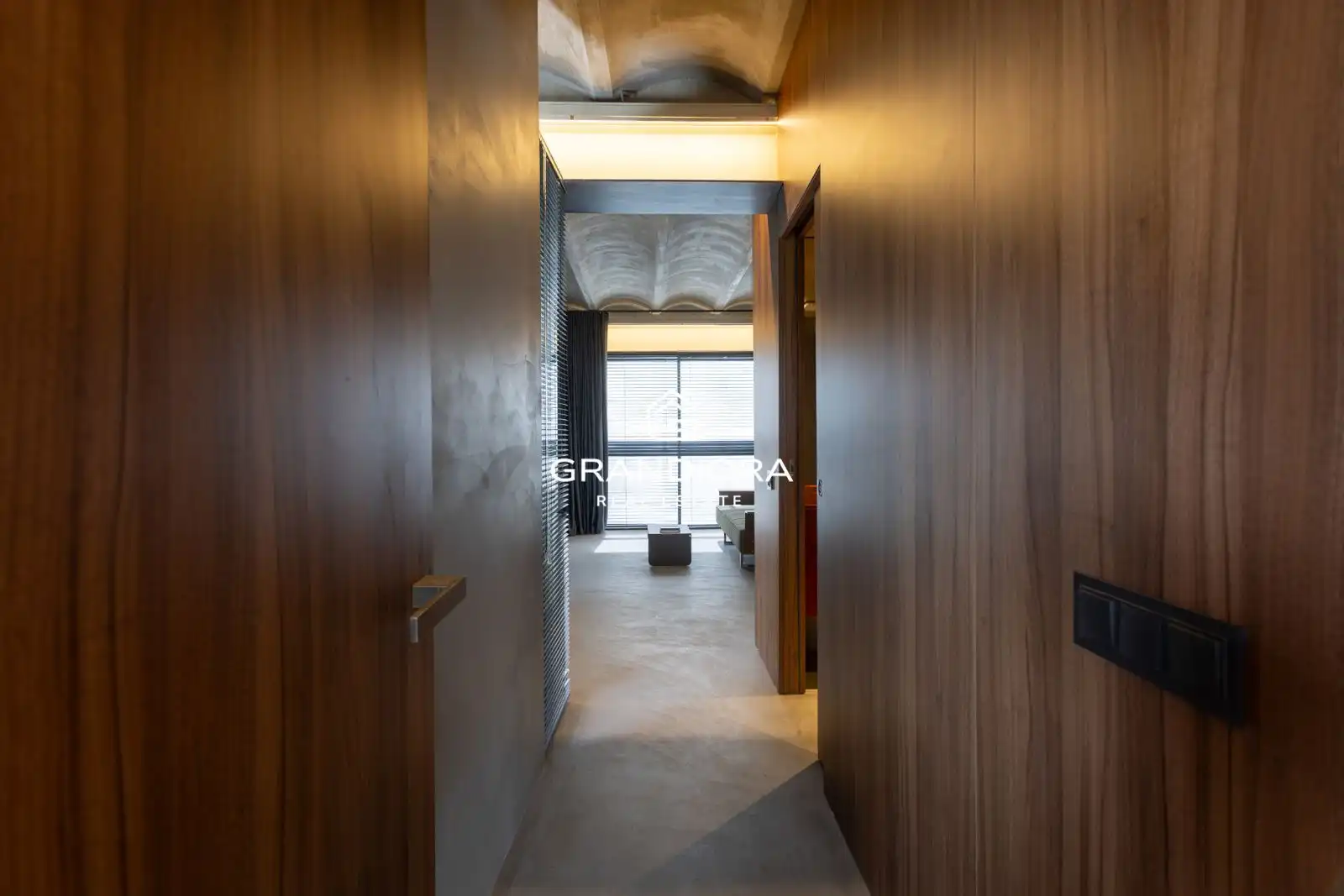 Flat for rent in Barcelona  with Air Conditioner, Terrace and Furnished