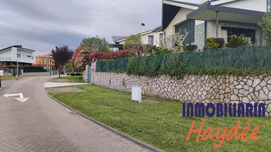 Vista exterior de Casa o chalet en venta en Berango con Calefacción, Terraza y Trastero