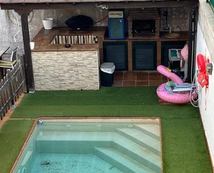 Swimming pool of Single-family semi-detached for sale in Algeciras  with Air Conditioner, Private garden and Terrace