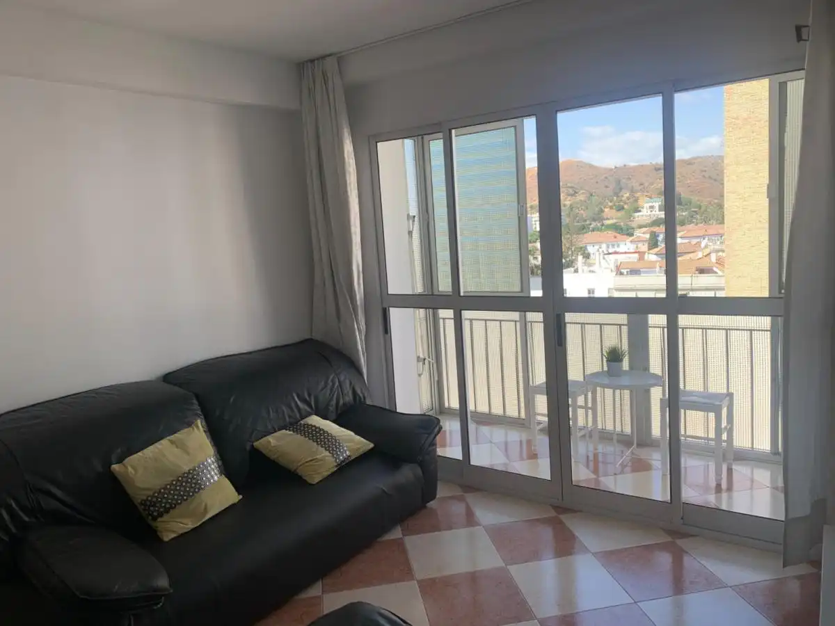 Habitación en Alegría de la Huerta- Jardín de Málaga