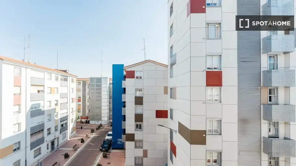 Vista exterior de Piso para compartir en Valladolid con Aire acondicionado, Calefacción y Amueblado