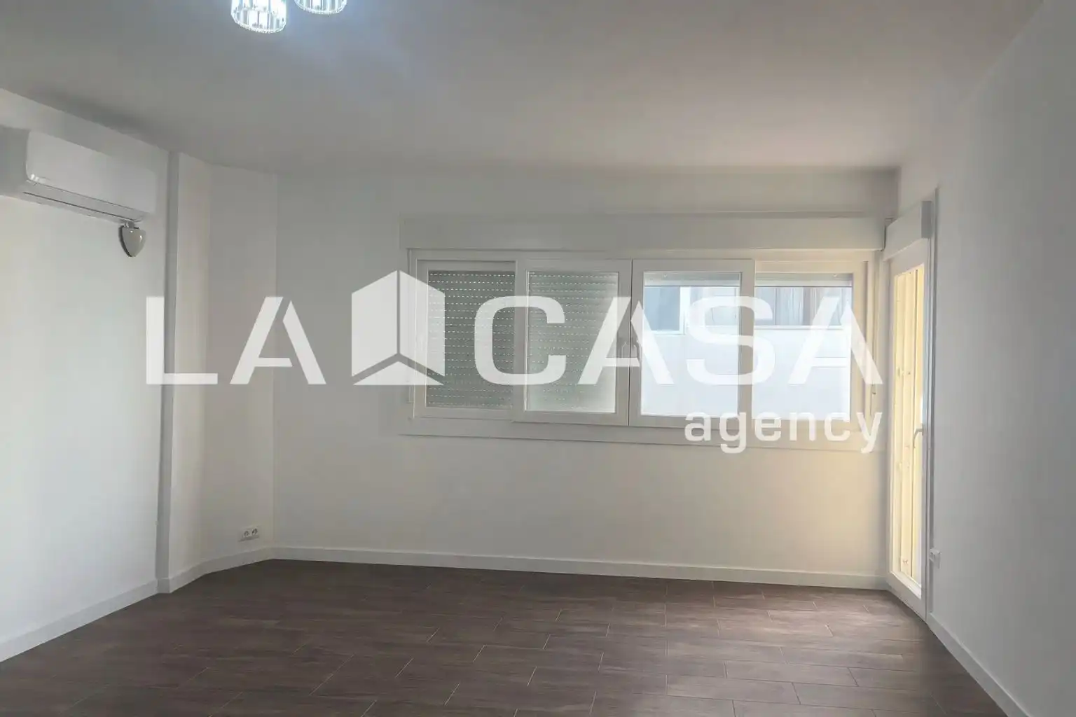 Flat with terrace for sale in Calle Radio Algeciras, imagen 7