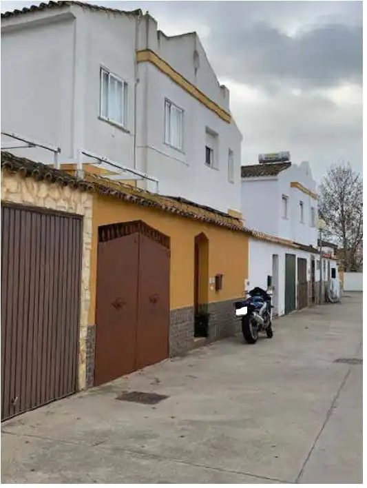 Außenansicht von Einfamilien-Reihenhaus zum Verkauf in Puerto Real