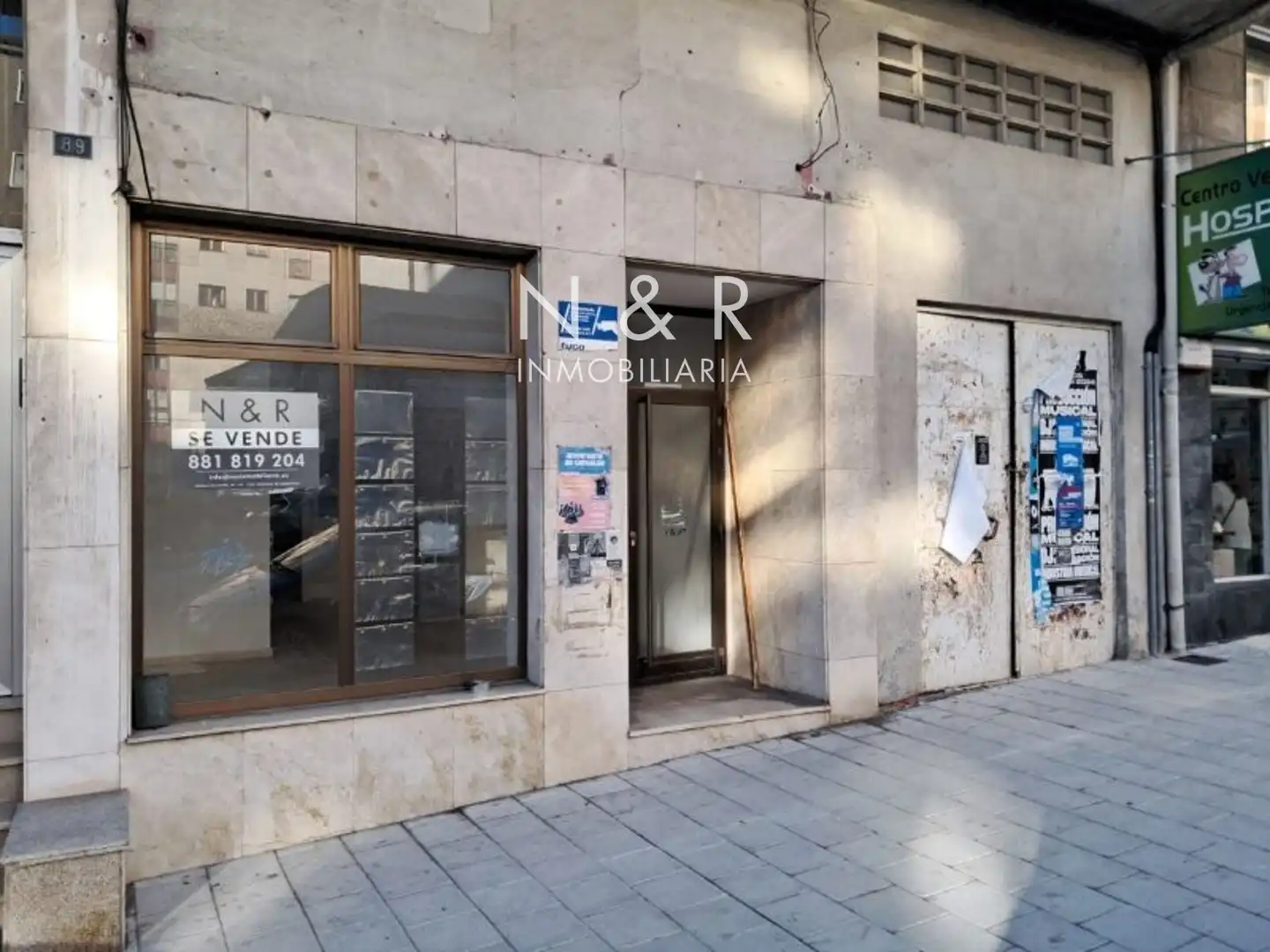 Locale commerciale in vendita a Rosalia Castro 31, imagen 2