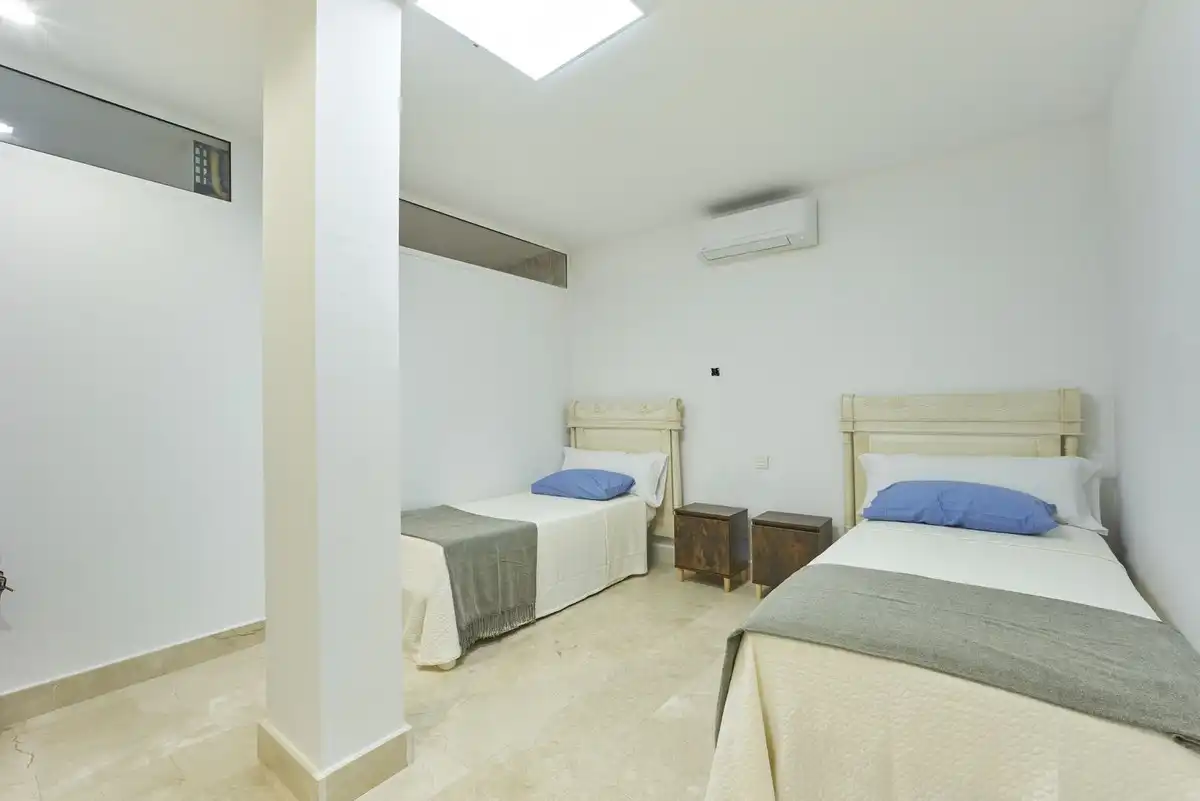Bedroom of Detached homes for sale in Marbella  with Air Conditioner, Private garden and Terrace