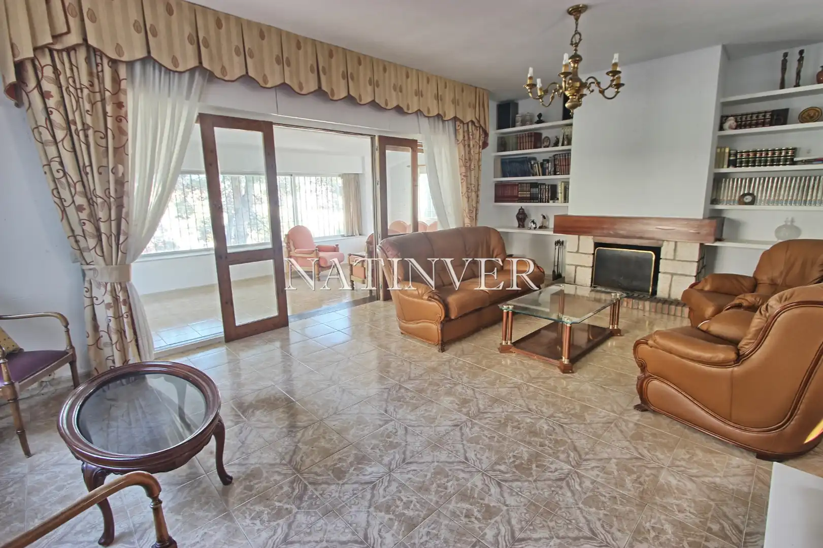 Sala d'estar de Casa o xalet en venda en Málaga amb Jardí privat i Terrassa